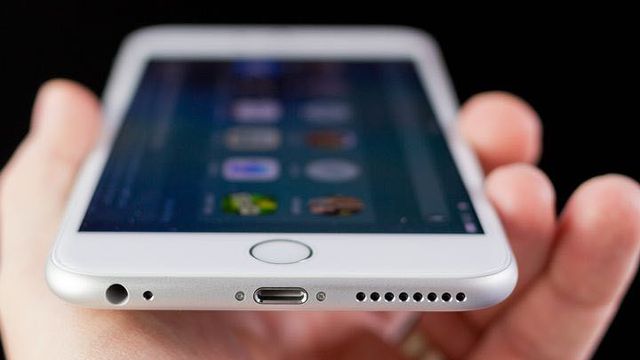 Rumor: iPhone 7 será à prova d'água e terá antenas escondidas