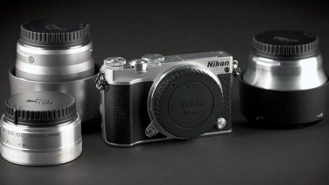 Nikon aposenta sua última linha de câmeras compactas mirrorless