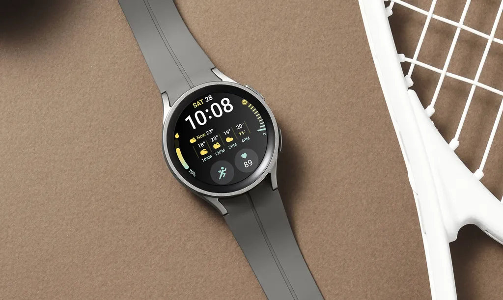 Sucessor do Watch 4 Classic, o Samsung Galaxy Watch 5 Pro traz a maior bateria de um vestível da marca, corpo em titânio, as melhorias vistas no Watch 5 e alguns recursos exclusivos (Imagem: (Imagem: Divulgação/Samsung))
