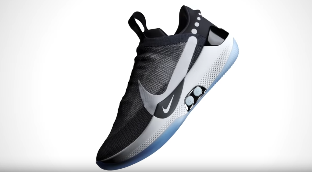 Usuários estão com dificuldade de usar os novos tênis high-tech da Nike
