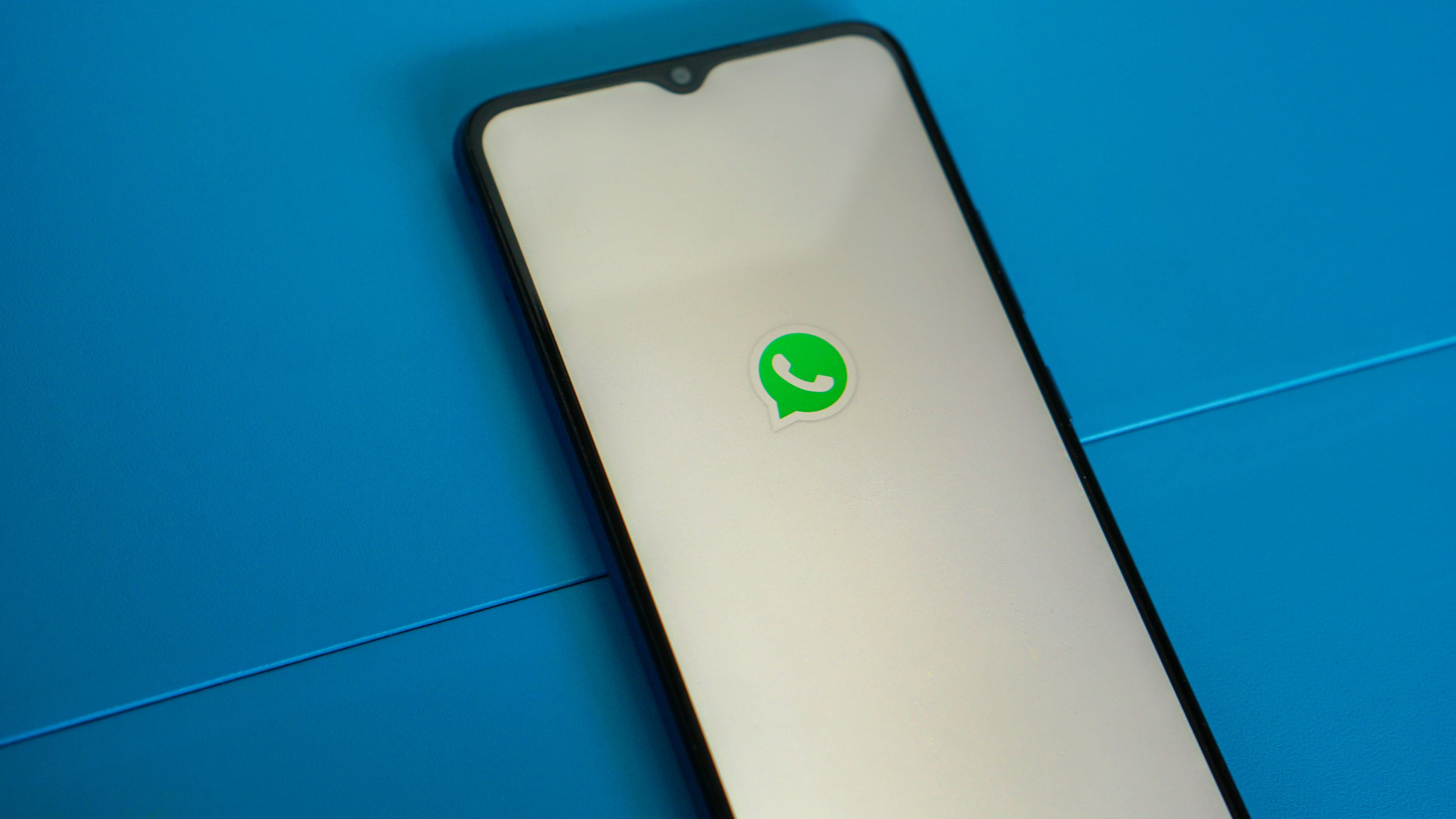 WhatsApp testa vídeos do  dentro do app - Hoje no TecMundo