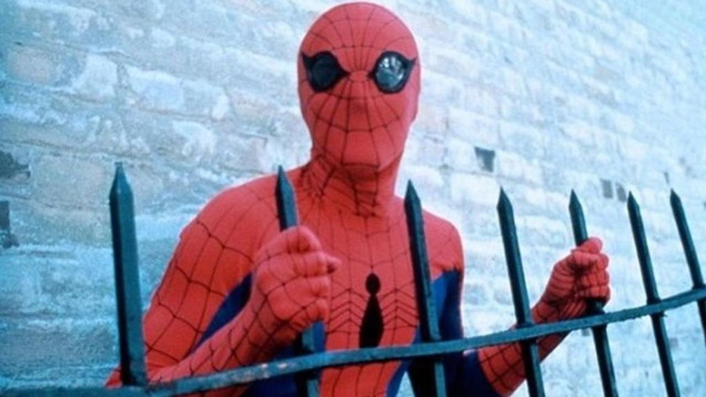 O filme para TV do Homem-Aranha veio 15 anos após a criação do personagem (Imagem: Reprodução/Columbia Pictures)