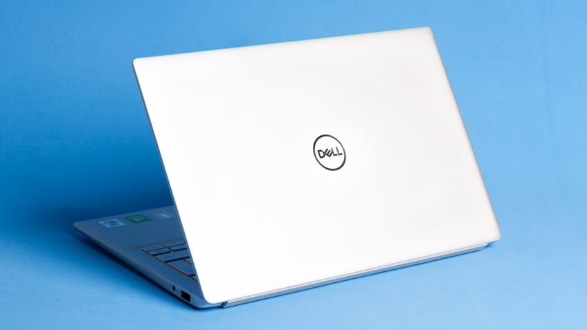 Dell Inspiron 13 7000: tampa traseira Dell Inspiron 13 7000: tampa traseira