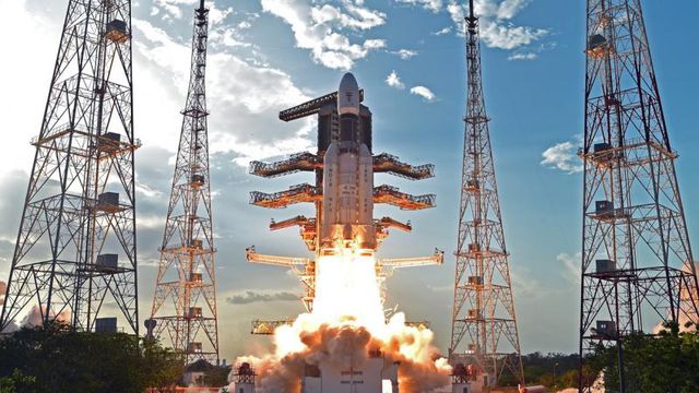 Índia anuncia sua primeira missão espacial tripulada para 2022