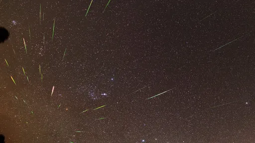 Chuva de meteoros Eta Aquáridas terá pico de três dias nesta semana; saiba mais