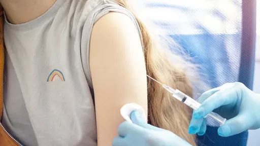 Vacinação de adolescentes começa em 18 de agosto, anuncia governo de SP