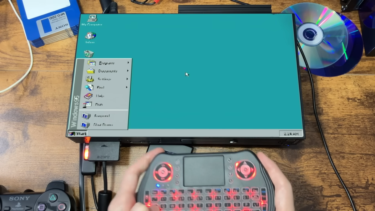 Windows 95 no PS2? Sistema é instalado no console, mas não roda DOOM