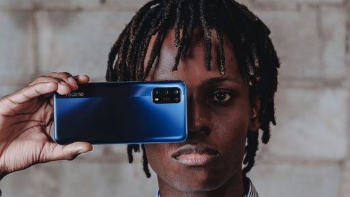 Realme 7 5G chega ao Brasil como celular 5G mais barato do país