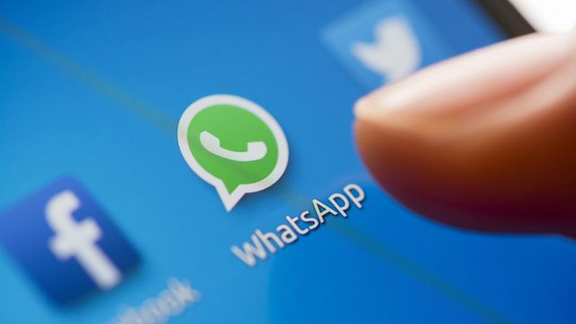WhatsApp anuncia que passará a compartilhar dados com o Facebook
