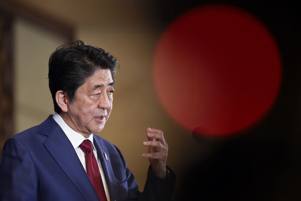 O primeiro-ministro japonês, Shinzo Abe, comunicou o adiamento dos Jogos Olímpicos de Tóquio em um ano, com nova data a ser definida para 2021 (Foto: Wang Zhao/Getty Images/AFP)