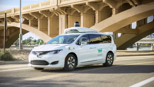 Waymo testa serviço de Wi-Fi integrado em seus carros autônomos