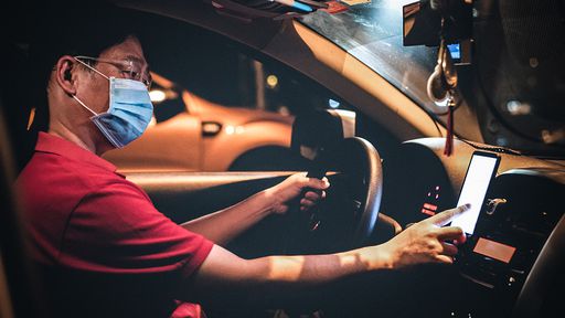 Motoristas processam Uber após terem contas desativadas