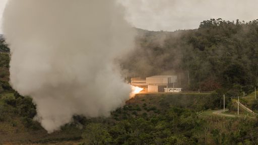Motor-foguete nacional é testado; Brasil avança na criação de foguetes próprios