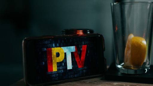 Varejista americana é processada por vender IPTV pirata