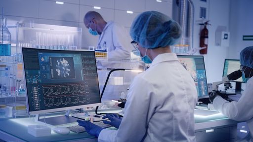 Hackers russos e norte-coreanos atacaram fabricantes de vacinas contra COVID-19