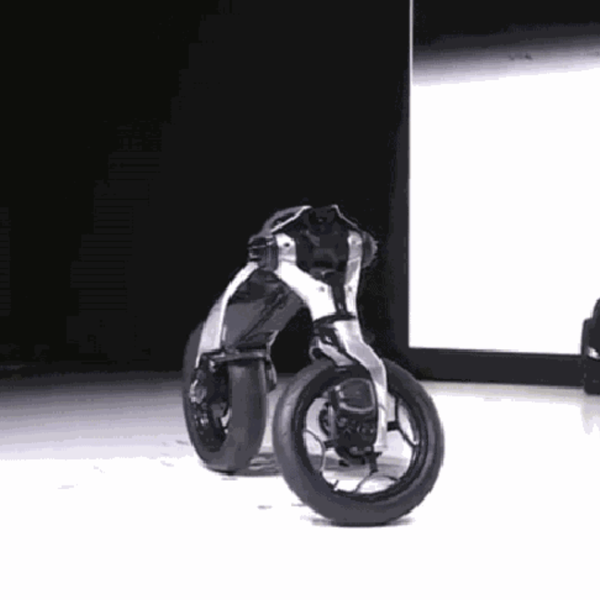 Moto do Futuro? Yamaha Revela Modelo que se Equilibra Sozinha e Desafia a Queda!