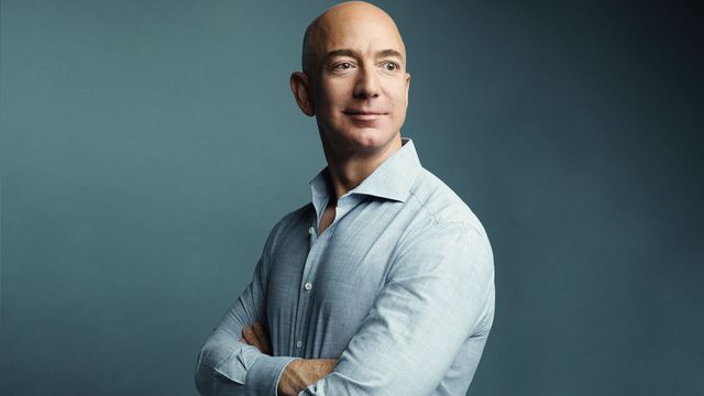 Jeff Bezos usará seu patrimônio multibilionário para financiar viagens espaciais