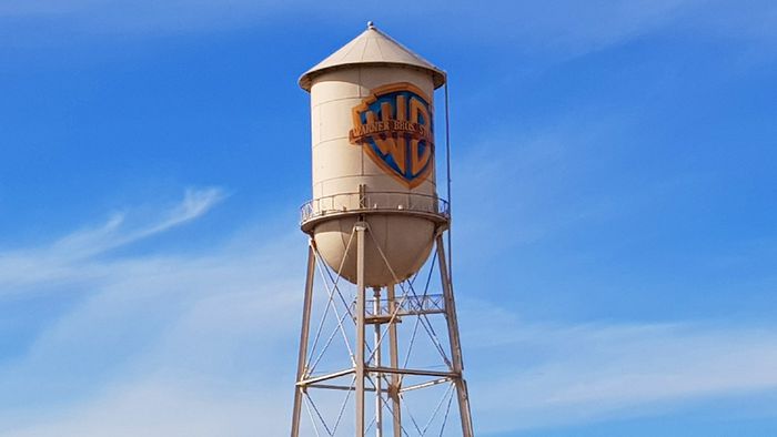 Warner Bros Discovery tem prejuízo de quase US$ 1 bi no primeiro trimestre