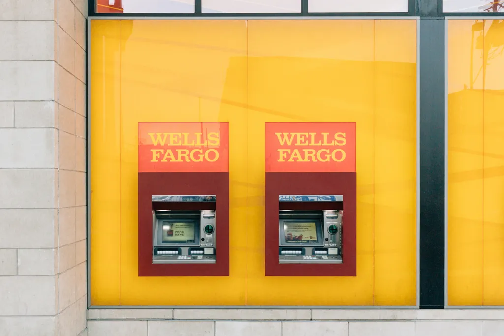 Quarto maior banco dos EUA, Wells Fargo também concentrou maior parte das penalizações por realizar contatos com clientes e gestores pelo WhatsApp, ferindo regras de transparência do mercado financeiro (Imagem: Erol Ahmed/Unsplash)