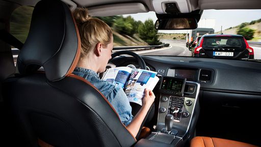 Carro autônomo da Volvo deve ir às ruas em 2017