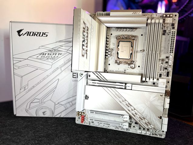 Placa-mãe Gigabyte Z890 AORUS Elite X Ice