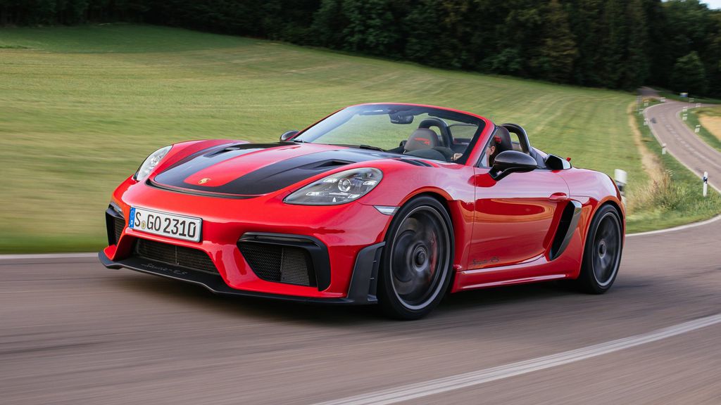 Porsche 718 Spyder RS vista de frente