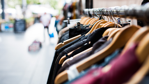Como comprar roupas no aplicativo Shein