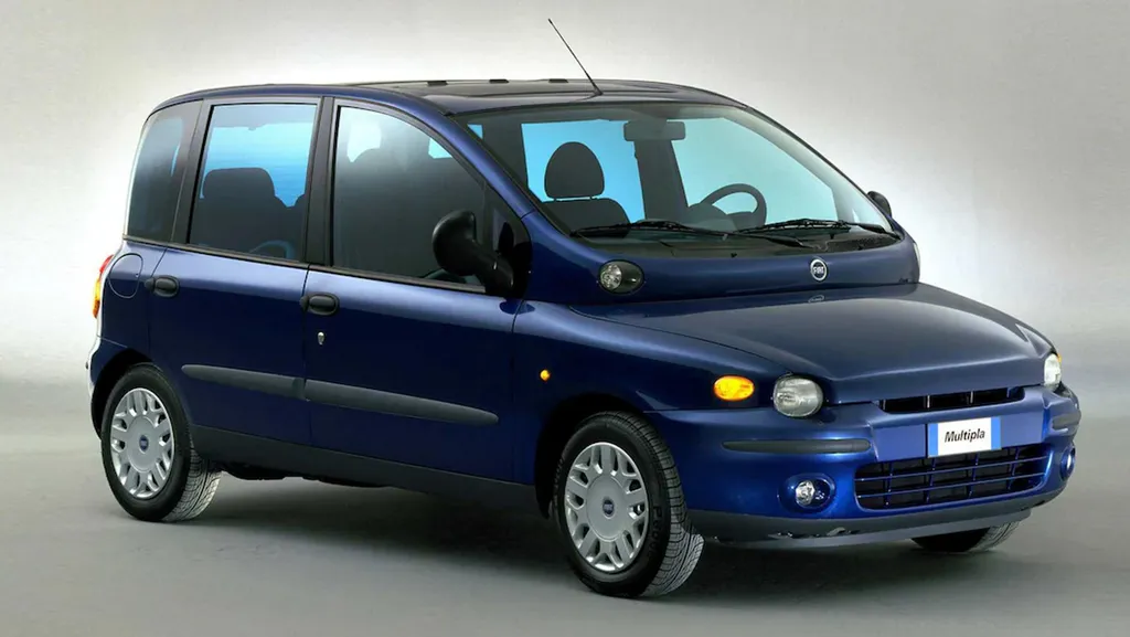 Fiat Multipla é presença certa em qualquer lista de carros mais feios do mundo (Imagem: Divulgação/Fiat)