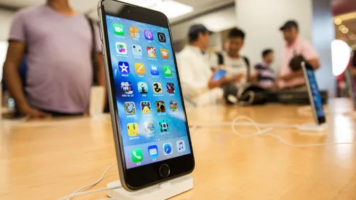 Apple está removendo cabos antifurto dos iPhones em algumas lojas