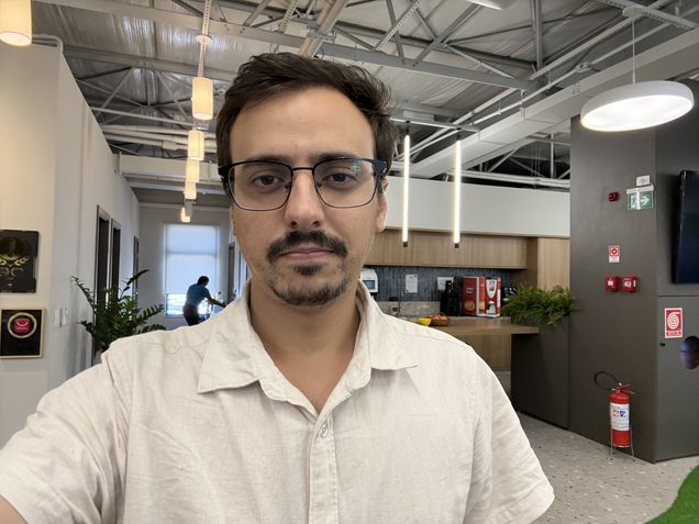 iPhone 17e - C&acirc;mera frontal