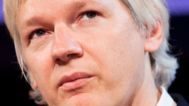 Julian Assange denuncia estreita ligação entre o Google e o governo dos EUA