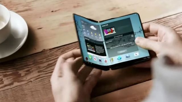 Patente da Samsung mostra smartphone que dobra duas vezes
