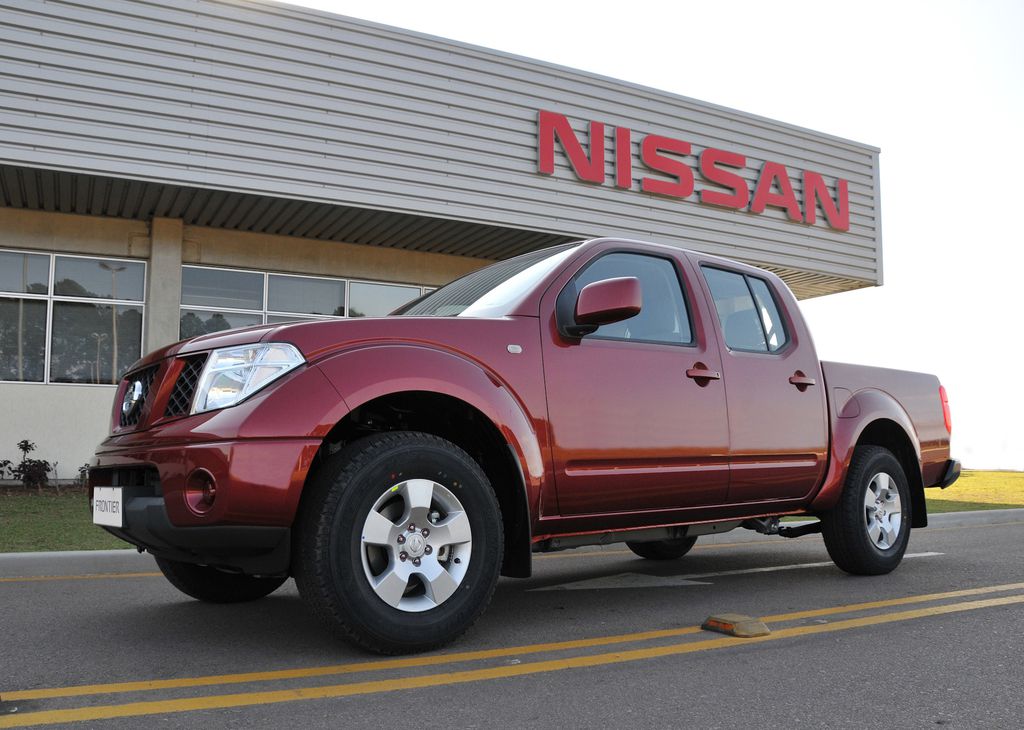 Nissan Frontier 2009 é mais uma picape média em nossa relação de dicas (Imagem: Divulgação/Nissan)