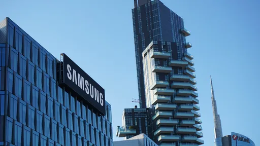 Samsung inicia fusão das divisões de celulares e eletrônicos