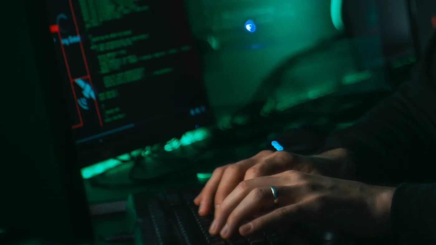 Ucrânia pede ajuda de hackers para defender o país contra a Rússia