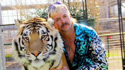 Crítica | A Máfia dos Tigres apresenta o bizarro mundo dos amantes de felinos 