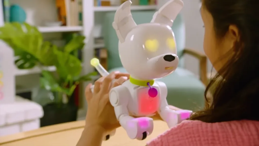 Robô canino tem sensores espalhados pelo corpo (Imagem: Divulgação/WowWee)