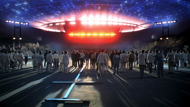 World UFO Day | 10 produções sobre OVNIS que você precisa assistir