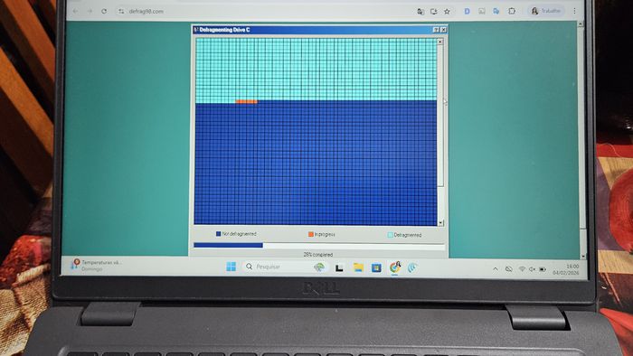 Saudades de desfragmentar o disco? Site simula ferramenta do Windows 98