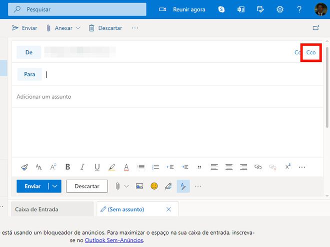 Acesse a aba de criação de e-mail do Outlook e clique em "Cco" no campo "De" (Captura de tela: Matheus Bigogno)