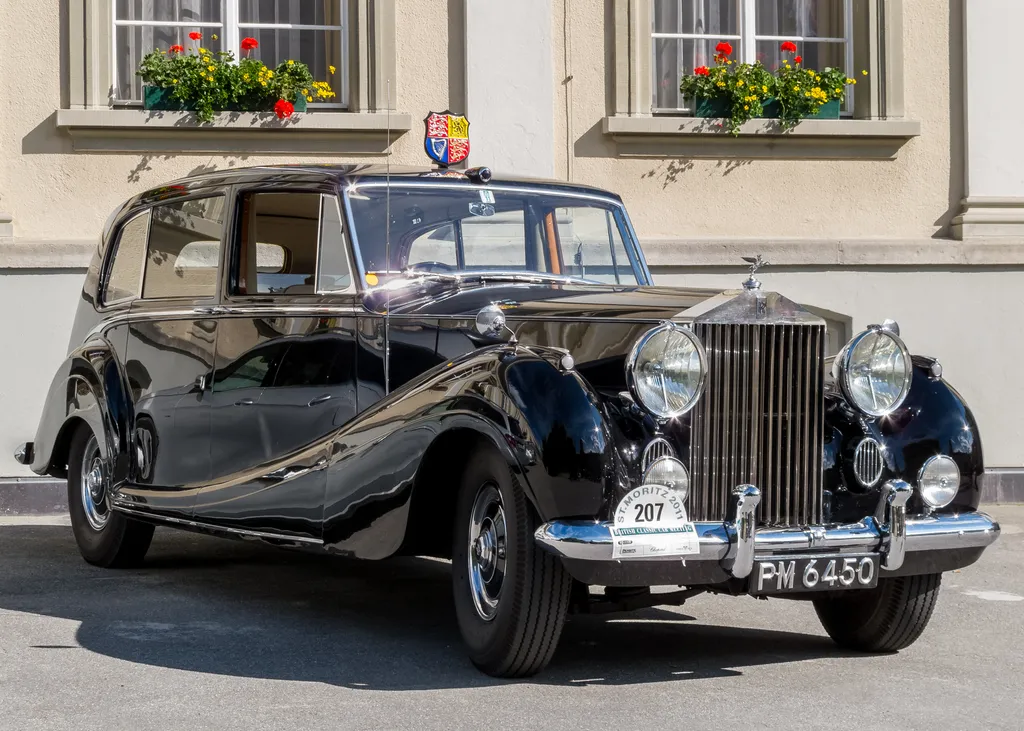Esse Rolls-Royce foi o carro principal da Rainha por um bom tempo (Imagem: Divulgação/JoachimKohlerBremen/ Wikimedia Commons)