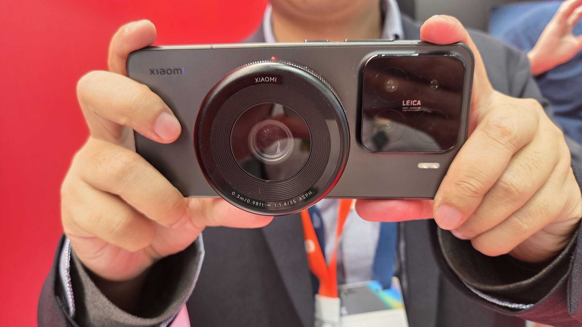 Próximo top de linha da Xiaomi terá câmera magnética removível, indica leaker