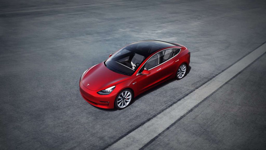 Model 3 continua salvando a Tesla