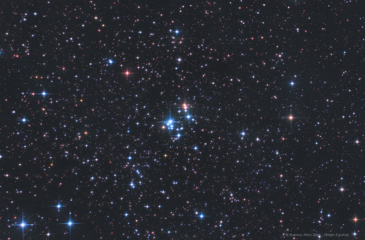 Aglomerado estelar NGC 2169