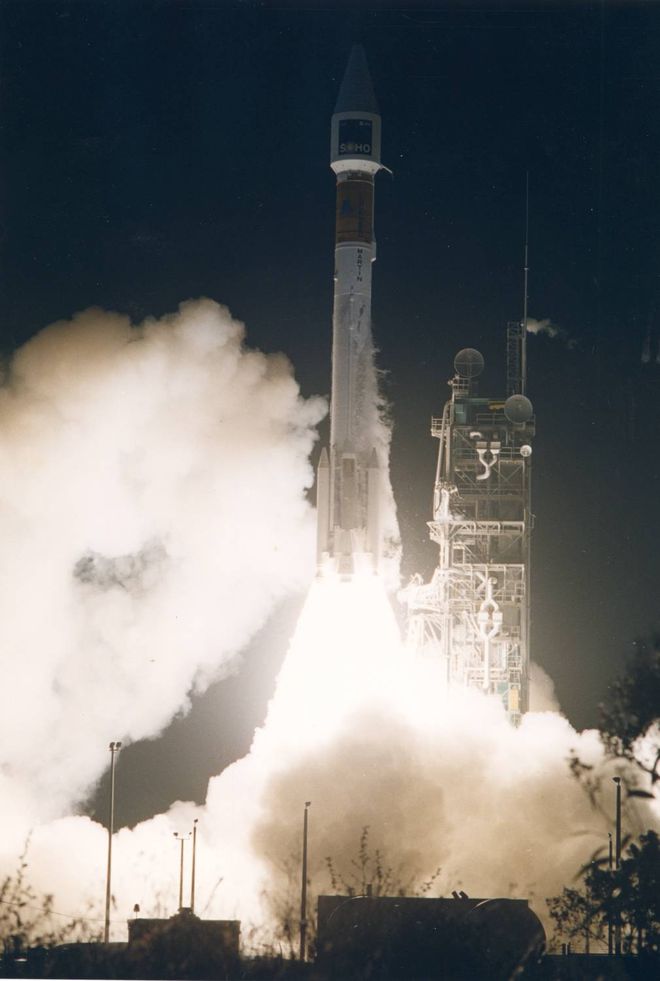 Lançamento do SOHO em 02/12/1995(Imagem: SOHO/ESA & NASA)