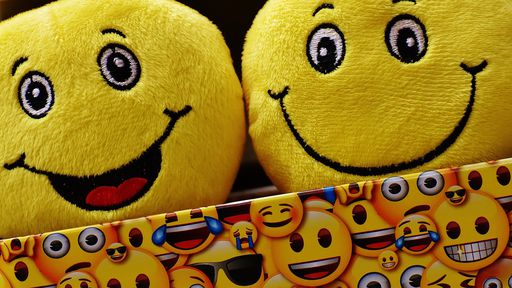 App de namoro revela quais os emojis mais usados na hora de tentar dar match