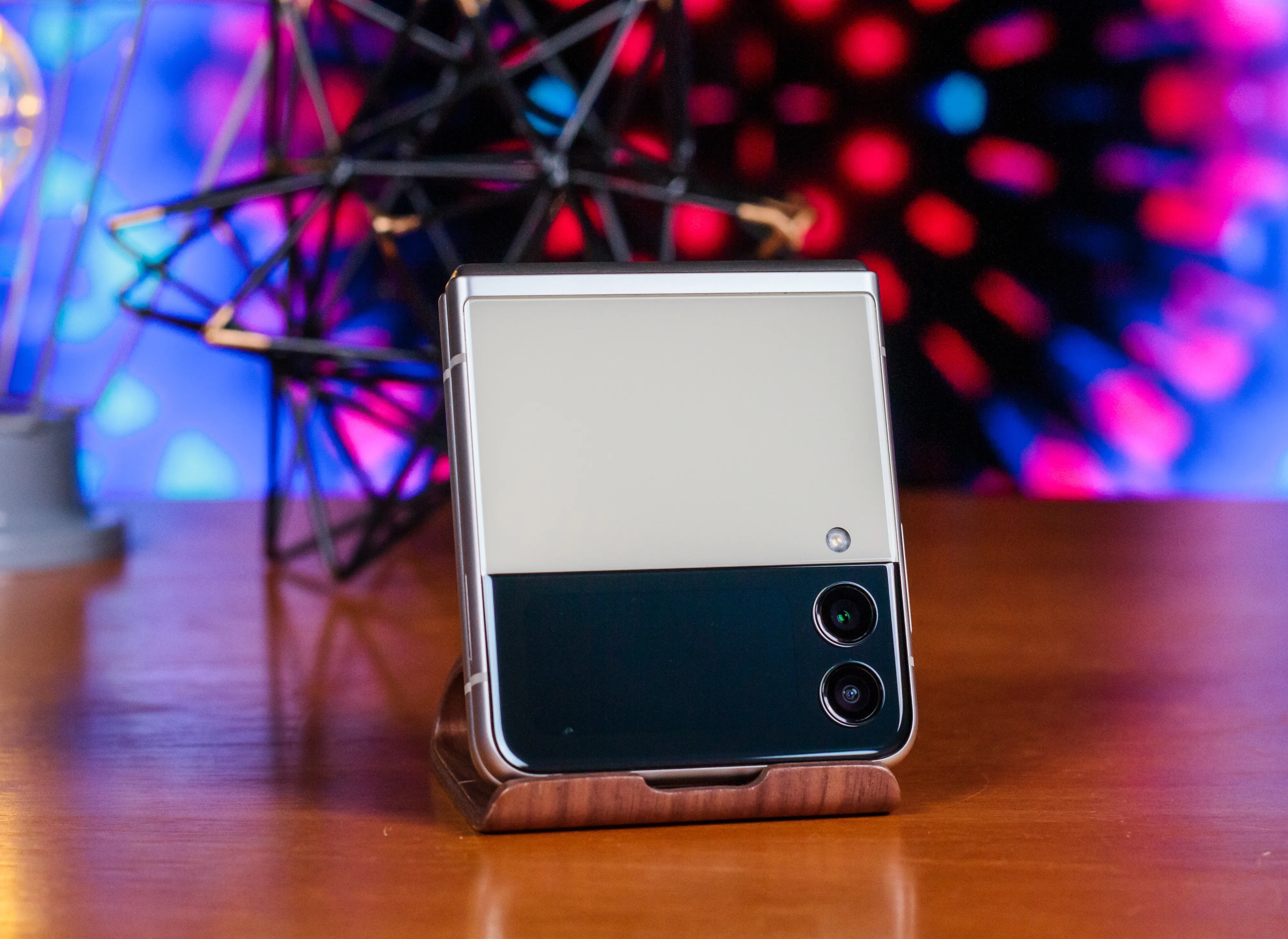 Review Galaxy Z Flip 3 5G | Opção para estrear no mundo dos dobráveis