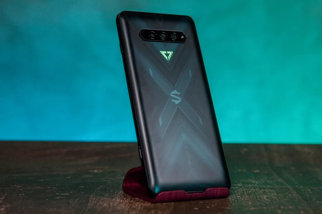 Review Xiaomi Black Shark 4 Pro | Celular gamer potente, mas com