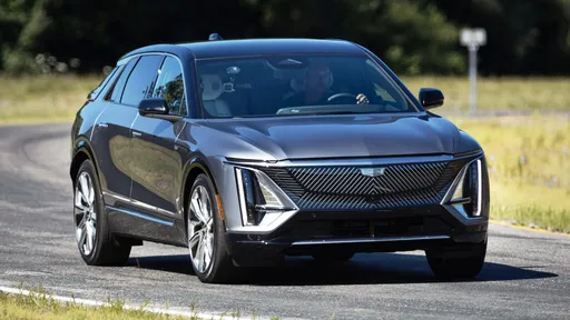 Preview Cadillac Lyriq | Testamos o SUV elétrico de luxo nos Estados Unidos