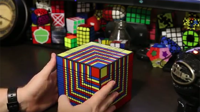 Este Cubo mágico impressiona por ser muuuuuito diferente do